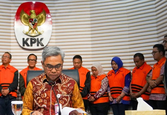 Tersangka kasus pemerasan sertifikat K3 Kemnaker. [Instagram @official.kpk]